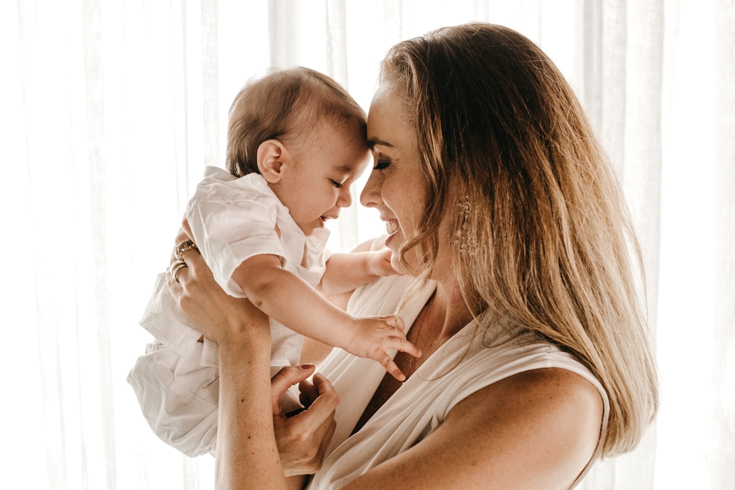 Desenvolvimento infantil mês a mês com amor